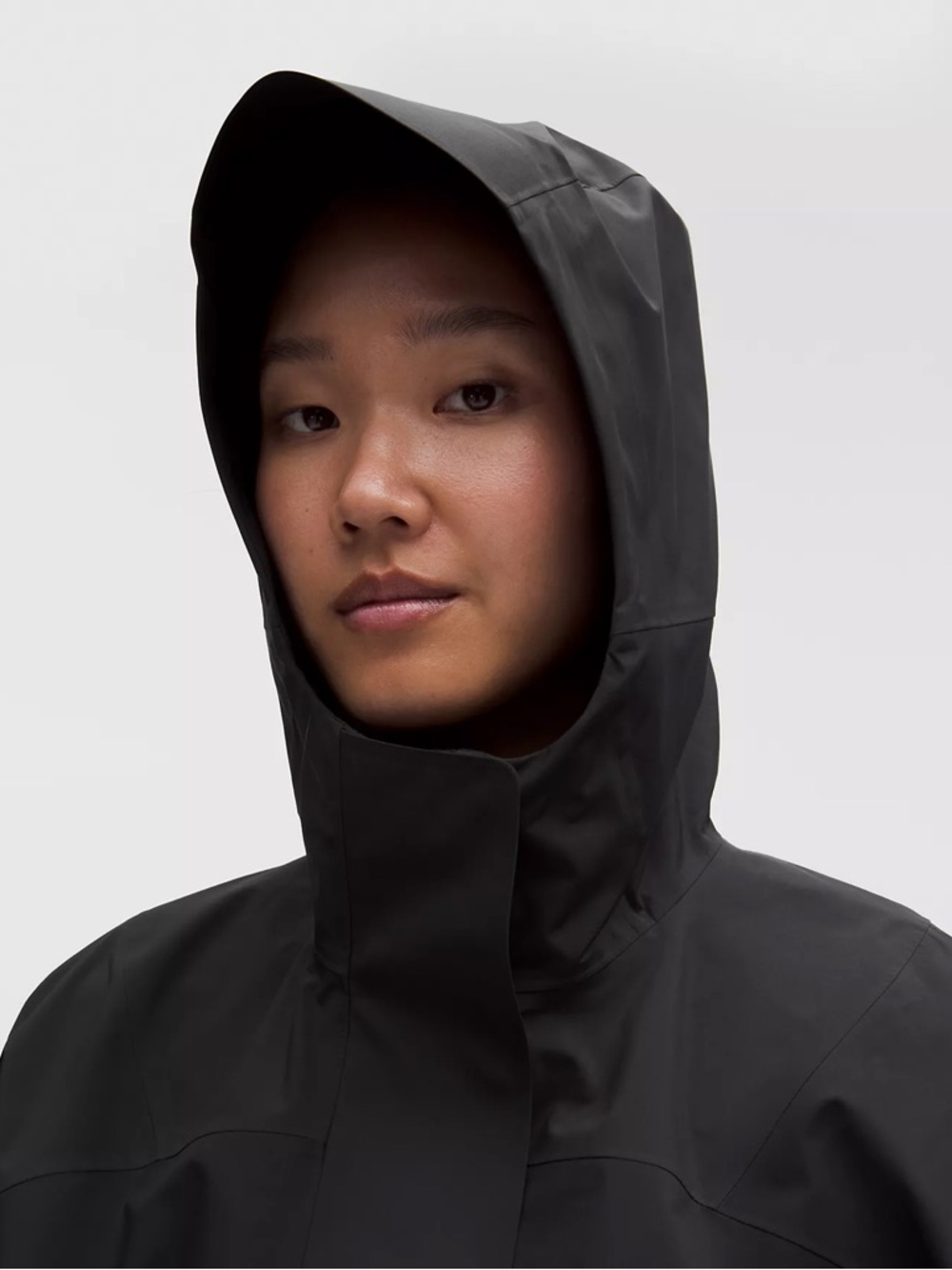 Lululemon Rain Chaser Jacket in Black (US 6) - Picture 4 of 8